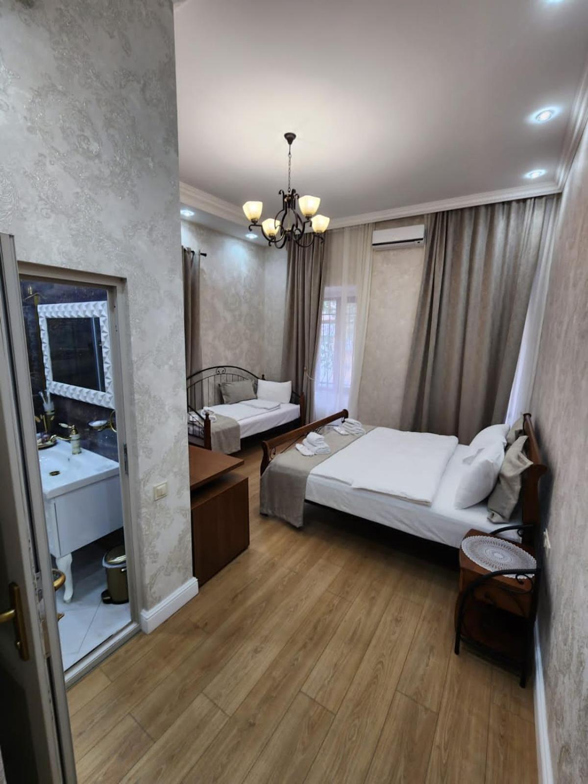 Marita Hotel Tbilisi Exterior photo